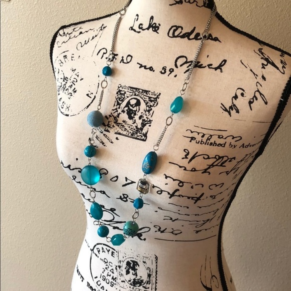 Beautiful long turquoise necklace